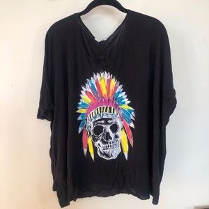 Oversized black skull + feather tee (os)